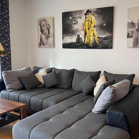 Grosse Ferienwohnung In Augsburg Mit Balkon Bagian luar foto